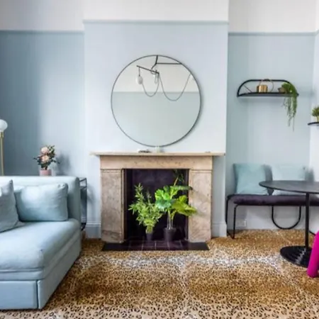 Lovely 1-Bedroom Flat In Chelsea London Exterior foto